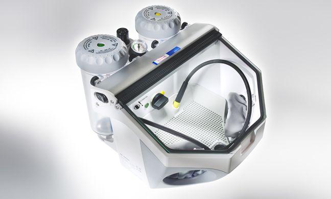 Basic eco sandblæser med 2 tanke 25-70µ/70-250µ*